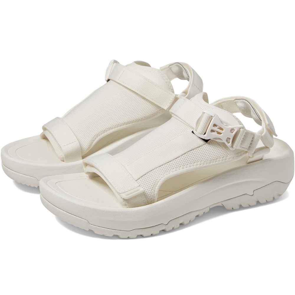 Teva White Sandals Sporty Design with Adjustable Straps